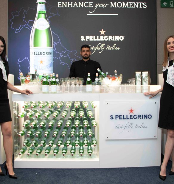 &#x3A4;&#x3BF; S.Pellegrino &amp; Acqua Panna &#x3C7;&#x3BF;&#x3C1;&#x3B7;&#x3B3;&#x3BF;&#x3AF; &#x3C3;&#x3C4;&#x3B1; &#x392;&#x3C1;&#x3B1;&#x3B2;&#x3B5;&#x3AF;&#x3B1; &#x395;&#x3BB;&#x3BB;&#x3B7;&#x3BD;&#x3B9;&#x3BA;&#x3AE;&#x3C2; &#x39A;&#x3BF;&#x3C5;&#x3B6;&#x3AF;&#x3BD;&#x3B1;&#x3C2; 2019
