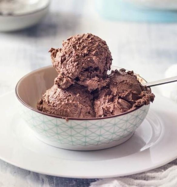 Vegan &#x3C0;&#x3B1;&#x3B3;&#x3C9;&#x3C4;&#x3CC; &#x3BC;&#x3C0;&#x3B1;&#x3BD;&#x3AC;&#x3BD;&#x3B1; &#x3C3;&#x3BF;&#x3BA;&#x3BF;&#x3BB;&#x3AC;&#x3C4;&#x3B1; &#x3BC;&#x3B5; &#x3BC;&#x3CC;&#x3BD;&#x3BF; &#x3B4;&#x3CD;&#x3BF; &#x3C5;&#x3BB;&#x3B9;&#x3BA;&#x3AC;