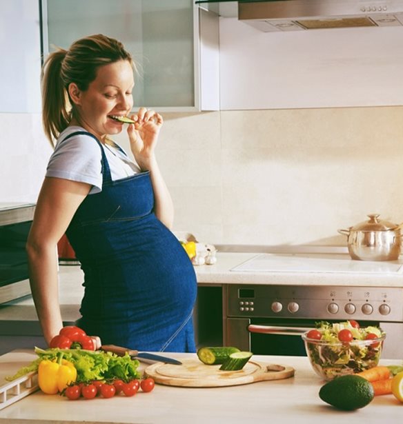 2 διατροφικές συνήθειες που επηρεάζουν τις γυναίκες που θέλουν να μείνουν έγκυες