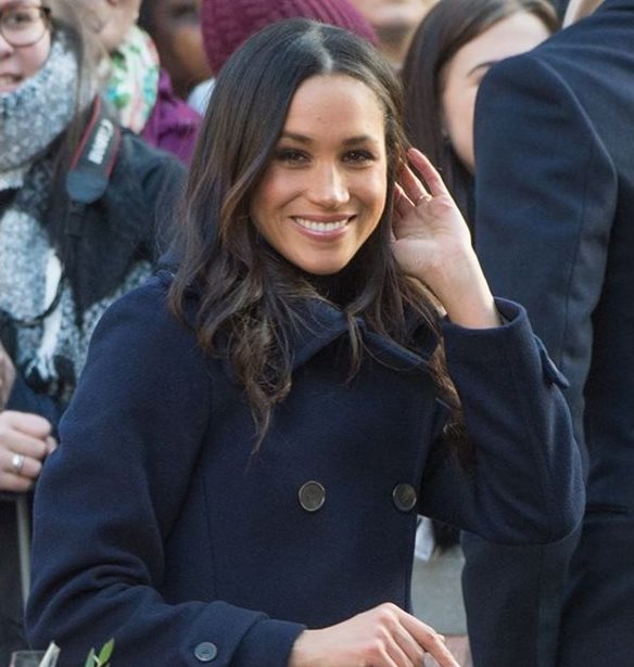 Meghan Markle: &#x398;&#x3B1; &#x3C6;&#x3BF;&#x3C1;&#x3AD;&#x3C3;&#x3B5;&#x3B9; &#x3B1;&#x3C5;&#x3C4;&#x3CC; &#x3C4;&#x3BF; &#x3BC;&#x3B1;&#x3BD;&#x3CC; &#x3C4;&#x3B7;&#x3BD; &#x3B7;&#x3BC;&#x3AD;&#x3C1;&#x3B1; &#x3C4;&#x3BF;&#x3C5; &#x3B3;&#x3AC;&#x3BC;&#x3BF;&#x3C5; &#x3C4;&#x3B7;&#x3C2; ( ; )