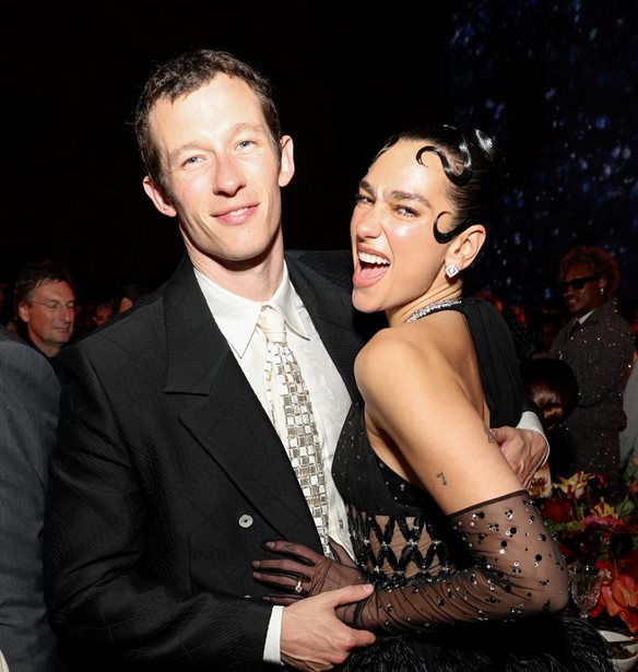 Dua Lipa &amp; Callum Turner | &#x3A0;&#x3CC;&#x3C4;&#x3B5; &#x3C3;&#x3C7;&#x3B5;&#x3B4;&#x3B9;&#x3AC;&#x3B6;&#x3BF;&#x3C5;&#x3BD; &#x3BD;&#x3B1; &#x3C0;&#x3B1;&#x3BD;&#x3C4;&#x3C1;&#x3B5;&#x3C5;&#x3C4;&#x3BF;&#x3CD;&#x3BD;