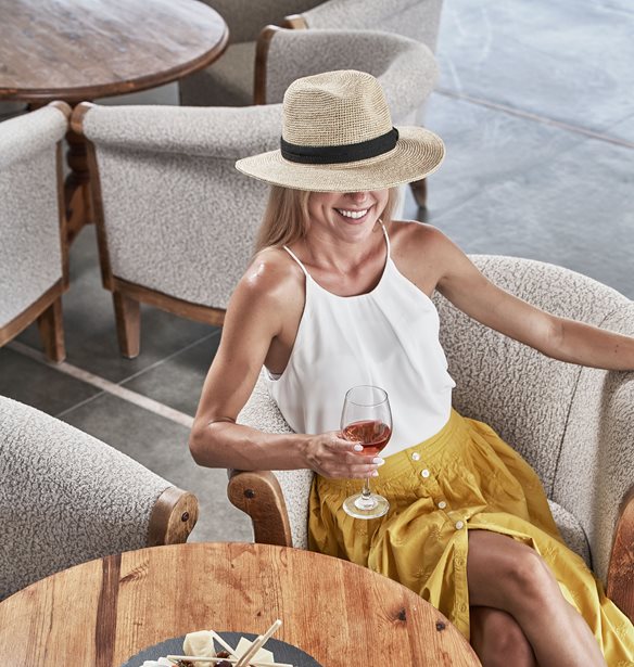 Happy People | High-end &#x3C5;&#x3C0;&#x3B7;&#x3C1;&#x3B5;&#x3C3;&#x3AF;&#x3B5;&#x3C2; &#x3B3;&#x3B9;&#x3B1; &#x3B1;&#x3C0;&#x3B1;&#x3B9;&#x3C4;&#x3B7;&#x3C4;&#x3B9;&#x3BA;&#x3AC; events