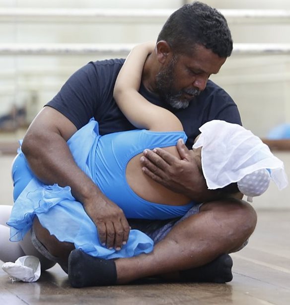 &#x39C;&#x3C0;&#x3B1;&#x3BC;&#x3C0;&#x3AC;&#x3C2; &#x3C7;&#x3BF;&#x3C1;&#x3B5;&#x3CD;&#x3B5;&#x3B9; &#x3BC;&#x3C0;&#x3B1;&#x3BB;&#x3AD;&#x3C4;&#x3BF; &#x3BC;&#x3B5; &#x3C4;&#x3B9;&#x3C2; &#x3B1;&#x3C5;&#x3C4;&#x3B9;&#x3C3;&#x3C4;&#x3B9;&#x3BA;&#x3AD;&#x3C2; &#x3BA;&#x3CC;&#x3C1;&#x3B5;&#x3C2; &#x3C4;&#x3BF;&#x3C5;