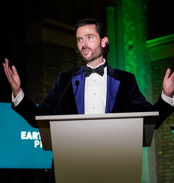 Jason Knauf | &#x3A0;&#x3BF;&#x3B9;&#x3BF;&#x3C2; &#x3B5;&#x3AF;&#x3BD;&#x3B1;&#x3B9; &#x3BF; &#x391;&#x3BC;&#x3B5;&#x3C1;&#x3B9;&#x3BA;&#x3B1;&#x3BD;&#x3CC;&#x3C2; &#x3C0;&#x3BF;&#x3C5; &#x3B1;&#x3C0;&#x3B5;&#x3B9;&#x3BB;&#x3B5;&#x3AF; &#x3BD;&#x3B1; &quot;&#x3BA;&#x3AC;&#x3C8;&#x3B5;&#x3B9;&quot; &#x3C4;&#x3B7; Meghan Markle