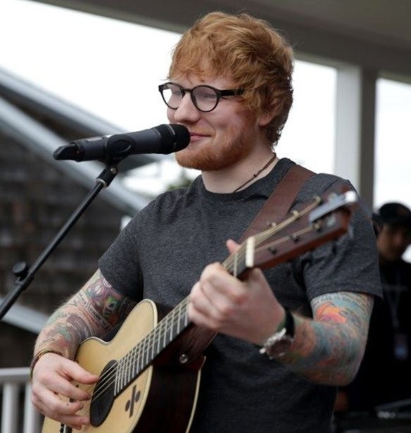 Ed Sheeran | &#x395;&#x3AF;&#x3BD;&#x3B1;&#x3B9; &#x3BF; &#x3C0;&#x3B9;&#x3BF; &#x3B5;&#x3C0;&#x3B9;&#x3C4;&#x3C5;&#x3C7;&#x3B7;&#x3BC;&#x3AD;&#x3BD;&#x3BF;&#x3C2; star &#x3C4;&#x3BF;&#x3C5; 2018