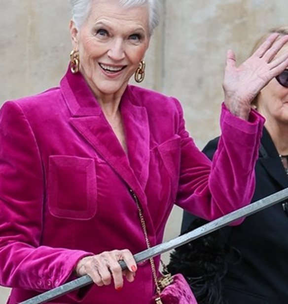 &#x39C;aye Musk | &#x397; &#x3BC;&#x3B7;&#x3C4;&#x3AD;&#x3C1;&#x3B1; &#x3C4;&#x3BF;&#x3C5; &#x395;lon Musk &#x3C3;&#x3C4;&#x3B7;&#x3BD; &#x3A3;&#x3B1;&#x3BD;&#x3C4;&#x3BF;&#x3C1;&#x3AF;&#x3BD;&#x3B7;