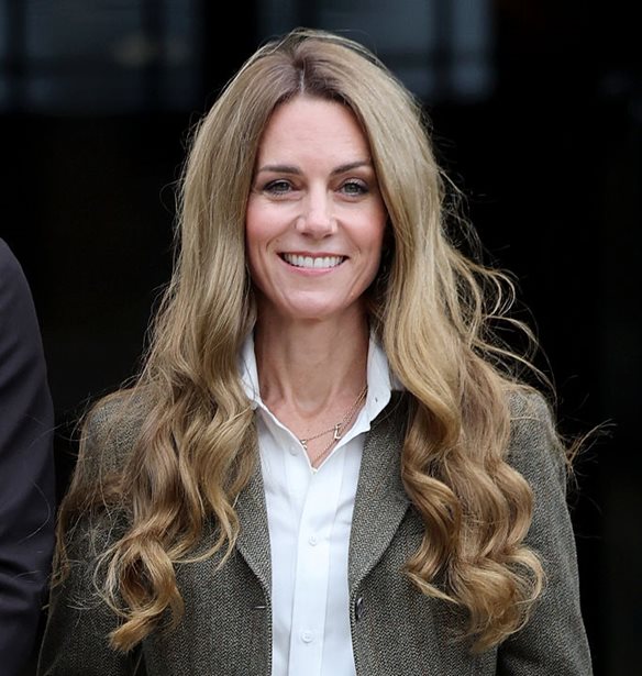 H &#x3BE;&#x3B1;&#x3BD;&#x3B8;&#x3B9;&#x3AC; Kate Middleton &#x3C3;&#x3C4;&#x3B7;&#x3BD; &#x3C0;&#x3C1;&#x3CE;&#x3C4;&#x3B7; &#x3B5;&#x3C0;&#x3AF;&#x3C3;&#x3B7;&#x3BC;&#x3B7; &#x3B5;&#x3BC;&#x3C6;&#x3AC;&#x3BD;&#x3B9;&#x3C3;&#x3B7; &#x3BC;&#x3B5;&#x3C4;&#x3AC; &#x3C4;&#x3B9;&#x3C2; &#x3BA;&#x3B1;&#x3BB;&#x3BF;&#x3BA;&#x3B1;&#x3B9;&#x3C1;&#x3B9;&#x3BD;&#x3AD;&#x3C2; &#x3B4;&#x3B9;&#x3B1;&#x3BA;&#x3BF;&#x3C0;&#x3AD;&#x3C2; &#x3C3;&#x3C4;&#x3BF; &#x399;&#x3CC;&#x3BD;&#x3B9;&#x3BF;