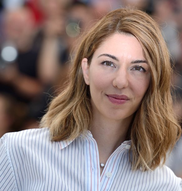 &#x397; Sofia Coppola &#x3BC;&#x3CC;&#x3BB;&#x3B9;&#x3C2; &#x3AD;&#x3B3;&#x3C1;&#x3B1;&#x3C8;&#x3B5; &#x3B9;&#x3C3;&#x3C4;&#x3BF;&#x3C1;&#x3AF;&#x3B1; &#x3BA;&#x3B5;&#x3C1;&#x3B4;&#x3AF;&#x3B6;&#x3BF;&#x3BD;&#x3C4;&#x3B1;&#x3C2; &#x3C4;&#x3BF; &#x392;&#x3C1;&#x3B1;&#x3B2;&#x3B5;&#x3AF;&#x3BF; &#x3A3;&#x3BA;&#x3B7;&#x3BD;&#x3BF;&#x3B8;&#x3B5;&#x3C3;&#x3AF;&#x3B1;&#x3C2; &#x3C3;&#x3C4;&#x3B9;&#x3C2; &#x39A;&#x3AC;&#x3BD;&#x3BD;&#x3B5;&#x3C2;