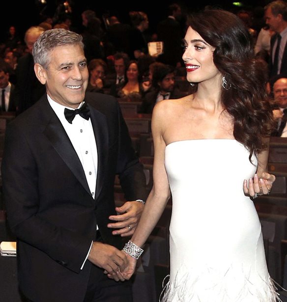 George Clooney: &#x391;&#x3C0;&#x3BF;&#x3BA;&#x3AC;&#x3BB;&#x3C5;&#x3C8;&#x3B5; &#x3C0;&#x3C9;&#x3C2; &#x3B7; Amal &#x3AD;&#x3C7;&#x3B5;&#x3B9; &#x3C0;&#x3AD;&#x3C3;&#x3B5;&#x3B9; &#x3B8;&#x3CD;&#x3BC;&#x3B1; &#x3C3;&#x3B5;&#x3BE;&#x3BF;&#x3C5;&#x3B1;&#x3BB;&#x3B9;&#x3BA;&#x3AE;&#x3C2; &#x3C0;&#x3B1;&#x3C1;&#x3B5;&#x3BD;&#x3CC;&#x3C7;&#x3BB;&#x3B7;&#x3C3;&#x3B7;&#x3C2;!