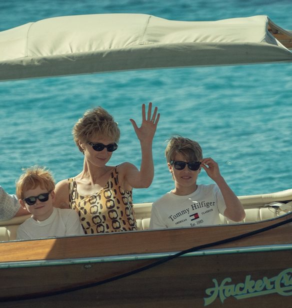 The Crown | &#x39F;&#x3B9; &#x3BD;&#x3AD;&#x3B5;&#x3C2; &#x3B5;&#x3C0;&#x3AF;&#x3C3;&#x3B7;&#x3BC;&#x3B5;&#x3C2; &#x3C6;&#x3C9;&#x3C4;&#x3BF;&#x3B3;&#x3C1;&#x3B1;&#x3C6;&#x3AF;&#x3B5;&#x3C2; &#x3C4;&#x3B7;&#x3C2; 5&#x3B7;&#x3C2; &#x3C3;&#x3B5;&#x3B6;&#x3CC;&#x3BD; &#x3C0;&#x3BF;&#x3C5; &#x3B4;&#x3B7;&#x3BC;&#x3BF;&#x3C3;&#x3AF;&#x3B5;&#x3C5;&#x3C3;&#x3B5; &#x3C4;&#x3BF; Netflix