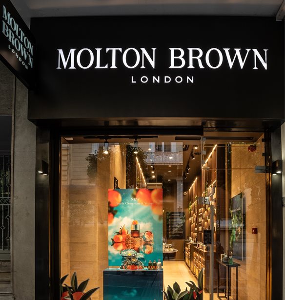 &#x39D;&#x3AD;&#x3BF; &#x3BA;&#x3B1;&#x3C4;&#x3AC;&#x3C3;&#x3C4;&#x3B7;&#x3BC;&#x3B1; Molton Brown &#x3C3;&#x3C4;&#x3BF; &#x39A;&#x3BF;&#x3BB;&#x3C9;&#x3BD;&#x3AC;&#x3BA;&#x3B9;