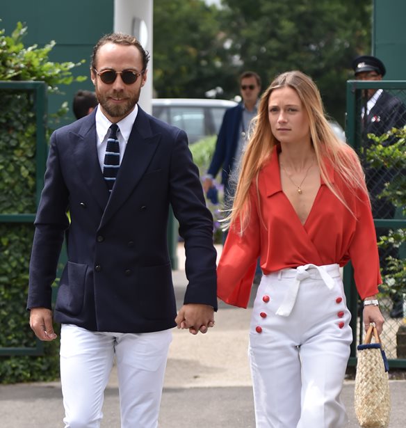 &#x39F; James Middleton &#x3B3;&#x3B9;&#x3BF;&#x3C1;&#x3C4;&#x3AC;&#x3B6;&#x3B5;&#x3B9; &#x3C4;&#x3B7;&#x3BD; &#x3B5;&#x3C0;&#x3AD;&#x3C4;&#x3B5;&#x3B9;&#x3CC; &#x3C4;&#x3BF;&#x3C5; &#x3BC;&#x3B5; &#x3C4;&#x3B7;&#x3BD; Alizee Thevenet