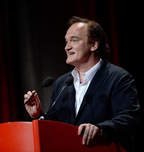 O Quentin Tarantino &#x3C0;&#x3B1;&#x3C1;&#x3B1;&#x3B4;&#x3AD;&#x3C7;&#x3B5;&#x3C4;&#x3B1;&#x3B9; &#x3CC;&#x3C4;&#x3B9; &#x3AE;&#x3BE;&#x3B5;&#x3C1;&#x3B5; &#x3AE;&#x3B4;&#x3B7; &#x3C0;&#x3BF;&#x3BB;&#x3BB;&#x3AC; &#x3B3;&#x3B9;&#x3B1; &#x3C4;&#x3BF;&#x3BD; Harvey Weinstein