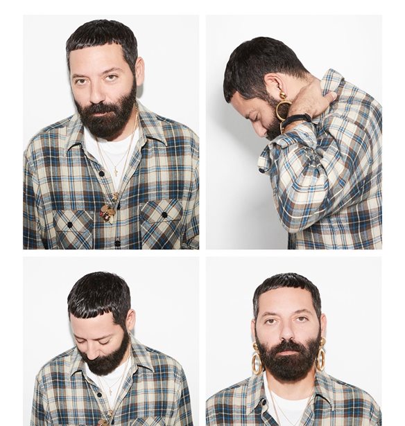 O Davide Renne &#x3B5;&#x3AF;&#x3BD;&#x3B1;&#x3B9; &#x3BF; &#x3BD;&#x3AD;o&#x3C2; creative director &#x3C4;&#x3BF;&#x3C5; Moschino