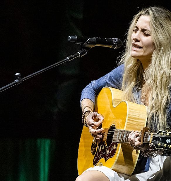 &quot;&#x39C;&#x3B5; &#x3BA;&#x3B1;&#x3C4;&#x3AD;&#x3C3;&#x3C4;&#x3C1;&#x3B5;&#x3C8;&#x3B5;!&quot;: &#x397; Paris Jackson &#x3B4;&#x3B5;&#x3AF;&#x3C7;&#x3BD;&#x3B5;&#x3B9; &#x3C3;&#x3C4;&#x3BF;&#x3BD; &#x3C6;&#x3B1;&#x3BA;&#x3CC; &#x3C4;&#x3B9;&#x3C2; &#x3BA;&#x3B1;&#x3C4;&#x3B1;&#x3C3;&#x3C4;&#x3C1;&#x3BF;&#x3C6;&#x3B9;&#x3BA;&#x3AD;&#x3C2; &#x3C3;&#x3C9;&#x3BC;&#x3B1;&#x3C4;&#x3B9;&#x3BA;&#x3AD;&#x3C2; &#x3C3;&#x3C5;&#x3BD;&#x3AD;&#x3C0;&#x3B5;&#x3B9;&#x3B5;&#x3C2; &#x3C4;&#x3BF;&#x3C5; &#x3B5;&#x3B8;&#x3B9;&#x3C3;&#x3BC;&#x3BF;&#x3CD; &#x3C4;&#x3B7;&#x3C2;