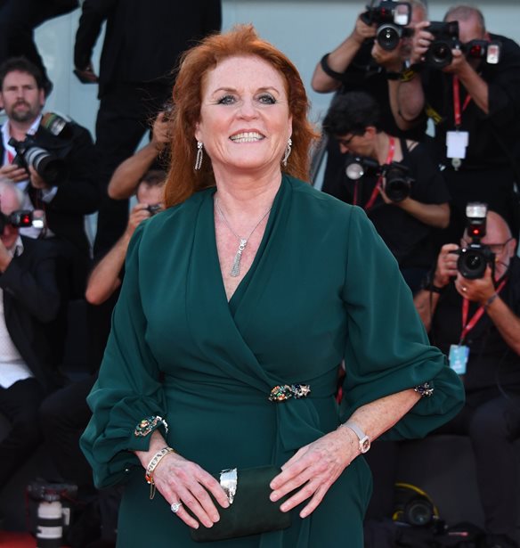 Sarah Ferguson | &#x3A0;&#x3B1;&#x3BD;&#x3C4;&#x3C1;&#x3B5;&#x3CD;&#x3B5;&#x3C4;&#x3B1;&#x3B9; &#x3BE;&#x3B1;&#x3BD;&#x3AC;;