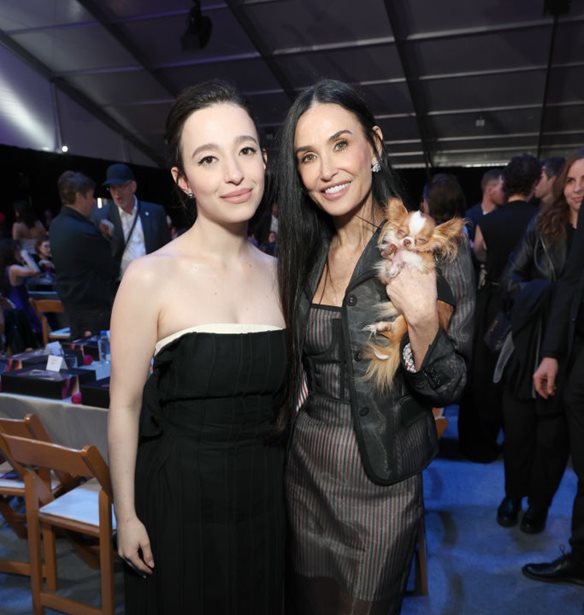 &#x38C;&#x3C3;&#x3BA;&#x3B1;&#x3C1; 2025 | &#x397; &#x3C3;&#x3C0;&#x3CC;&#x3BD;&#x3C4;&#x3B1; &#x3C4;&#x3B7;&#x3C2; Demi Moore &#x3C3;&#x3C4;&#x3B7; &#x3BD;&#x3B9;&#x3BA;&#x3AE;&#x3C4;&#x3C1;&#x3B9;&#x3B1;, Mikey Madison