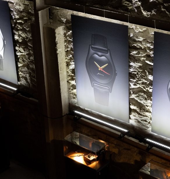 The time is now | O o&#x3AF;&#x3BA;&#x3BF;&#x3C2; Minas &#x3C0;&#x3B1;&#x3C1;&#x3BF;&#x3C5;&#x3C3;&#x3AF;&#x3B1;&#x3C3;&#x3B5; &#x3C4;&#x3B9;&#x3C2; &#x3C4;&#x3C1;&#x3B5;&#x3B9;&#x3C2; &#x3BD;&#x3AD;&#x3B5;&#x3C2; &#x3B5;&#x3BA;&#x3B4;&#x3CC;&#x3C3;&#x3B5;&#x3B9;&#x3C2; &#x3C4;&#x3BF;&#x3C5; &#x3B5;&#x3BC;&#x3B2;&#x3BB;&#x3B7;&#x3BC;&#x3B1;&#x3C4;&#x3B9;&#x3BA;&#x3BF;&#x3CD; &#x3C1;&#x3BF;&#x3BB;&#x3BF;&#x3B3;&#x3B9;&#x3BF;&#x3CD; &#x3C4;&#x3BF;&#x3C5;