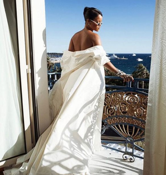 &#x391;&#x3C5;&#x3C4;&#x3AC; &#x3B5;&#x3AF;&#x3BD;&#x3B1;&#x3B9; &#x3C4;&#x3B1; &#x3BA;&#x3B1;&#x3BB;&#x3CD;&#x3C4;&#x3B5;&#x3C1;&#x3B1; Instagram post &#x3C4;&#x3C9;&#x3BD; celebrities &#x3B1;&#x3C0;&#x3CC; &#x3C4;&#x3B9;&#x3C2; &#x39A;&#x3AC;&#x3BD;&#x3BD;&#x3B5;&#x3C2;