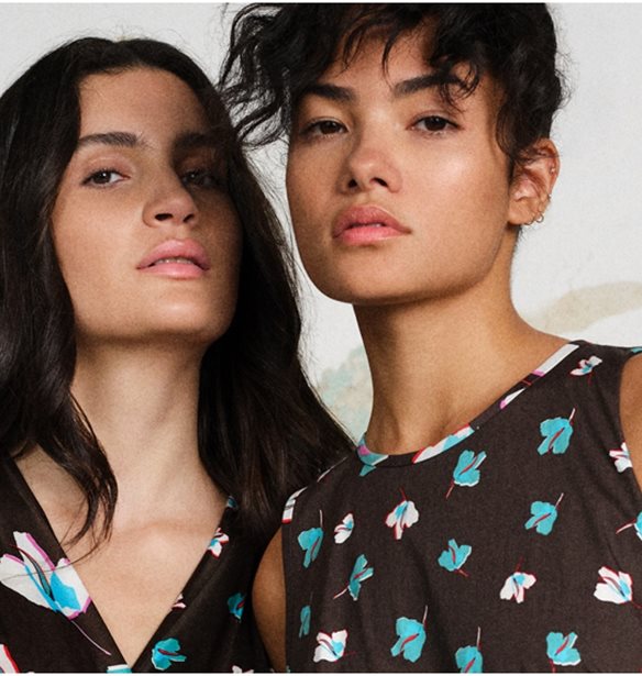 &#x397; summer collection &#x3C4;&#x3B7;&#x3C2; Diane Von Furstenberg &#x3B5;&#x3BC;&#x3C0;&#x3BD;&#x3AD;&#x3B5;&#x3C4;&#x3B1;&#x3B9; &#x3B1;&#x3C0;&#x3CC; &#x3C4;&#x3BF; &#x3B5;&#x3BB;&#x3BB;&#x3B7;&#x3BD;&#x3B9;&#x3BA;&#x3CC; &#x3BA;&#x3B1;&#x3BB;&#x3BF;&#x3BA;&#x3B1;&#x3AF;&#x3C1;&#x3B9;