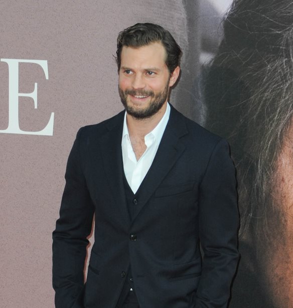 Jamie Dornan | O &#x3B3;&#x3B9;&#x3B1;&#x3C4;&#x3C1;&#x3CC;&#x3C2; &#x3C0;&#x3B1;&#x3C4;&#x3AD;&#x3C1;&#x3B1;&#x3C2; &#x3C4;&#x3BF;&#x3C5; &#x3C0;&#x3AD;&#x3B8;&#x3B1;&#x3BD;&#x3B5; &#x3B1;&#x3C0;&#x3CC; Covid