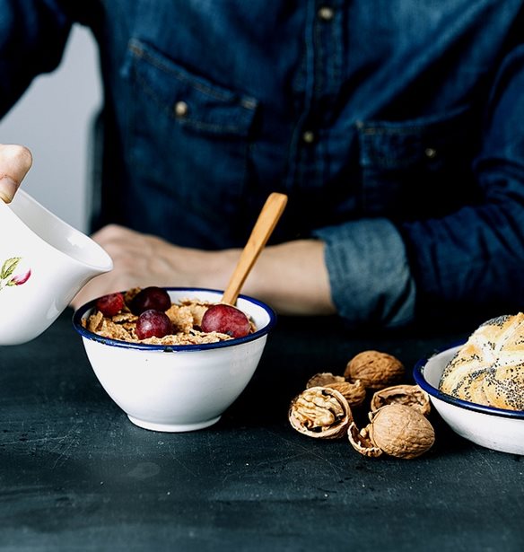 Γιατί πρέπει να βάλεις από σήμερα κιόλας στο πιάτο σου τα τρόφιμα ολικής άλεσης