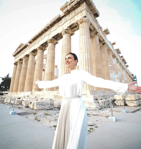 &#x391;&#x3BD;&#x3B1;&#x3C3;&#x3C4;&#x3B1;&#x3C3;&#x3AF;&#x3B1; &#x396;&#x3B1;&#x3BD;&#x3BD;&#x3AE;: &quot;&#x39F; &#x395;&#x3B8;&#x3BD;&#x3B9;&#x3BA;&#x3CC;&#x3C2; &#x38E;&#x3BC;&#x3BD;&#x3BF;&#x3C2; &#x3B1;&#x3BD;&#x3AE;&#x3BA;&#x3B5;&#x3B9; &#x3C3;&#x3B5; &#x3CC;&#x3BB;&#x3BF;&#x3C5;&#x3C2;&quot;