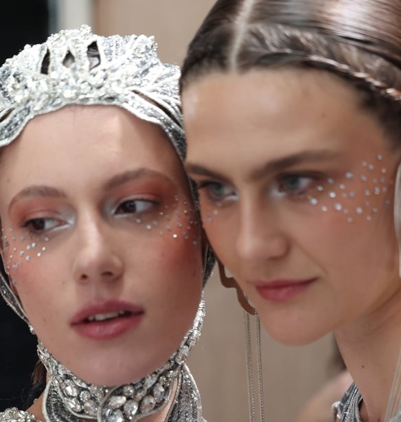 Sparkly face | &#x397; &#x3C4;&#x3AC;&#x3C3;&#x3B7; &#x3BC;&#x3B1;&#x3BA;&#x3B9;&#x3B3;&#x3B9;&#x3AC;&#x3B6; &#x3BC;&#x3B5; &#x3C4;&#x3B9;&#x3C2; &#x3C0;&#x3B5;&#x3C1;&#x3B9;&#x3C3;&#x3C3;&#x3CC;&#x3C4;&#x3B5;&#x3C1;&#x3B5;&#x3C2; &#x3B1;&#x3BD;&#x3B1;&#x3B6;&#x3B7;&#x3C4;&#x3AE;&#x3C3;&#x3B5;&#x3B9;&#x3C2; &#x3C3;&#x3C4;&#x3B1; social media