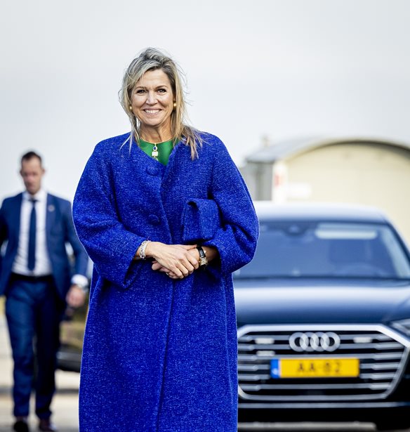 &#x392;&#x3B1;&#x3C3;&#x3AF;&#x3BB;&#x3B9;&#x3C3;&#x3C3;&#x3B1; Maxima | &#x39C;&#x3B5; powder pink &#x3C3;&#x3CD;&#x3BD;&#x3BF;&#x3BB;&#x3BF; &#x3C0;&#x3BF;&#x3C5; &#x3BA;&#x3BB;&#x3B5;&#x3AF;&#x3BD;&#x3B5;&#x3B9; &#x3C4;&#x3BF; &#x3BC;&#x3AC;&#x3C4;&#x3B9; &#x3C3;&#x3C4;&#x3B9;&#x3C2; &#x3C4;&#x3AC;&#x3C3;&#x3B5;&#x3B9;&#x3C2; &#x3C4;&#x3B7;&#x3C2; &#x3C3;&#x3B5;&#x3B6;&#x3CC;&#x3BD;