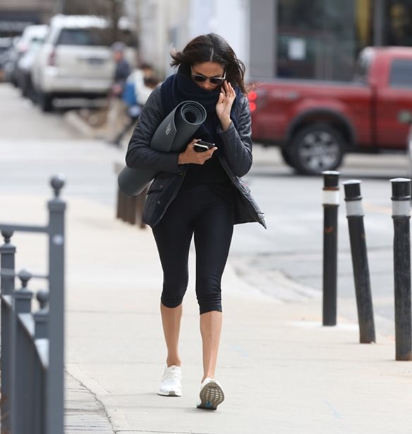 Meghan Markle- Gigi Hadid: &#x3A0;&#x3BF;&#x3CD; &#x3C4;&#x3B9;&#x3C2; &#x3C3;&#x3C5;&#x3BD;&#x3AD;&#x3BB;&#x3B1;&#x3B2;&#x3B5; &#x3BF; &#x3C6;&#x3C9;&#x3C4;&#x3BF;&#x3B3;&#x3C1;&#x3B1;&#x3C6;&#x3B9;&#x3BA;&#x3CC;&#x3C2; &#x3C6;&#x3B1;&#x3BA;&#x3CC;&#x3C2;;