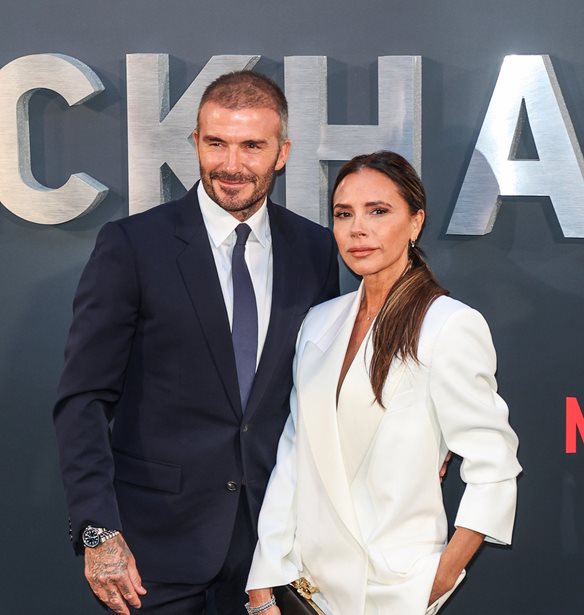 &#x397; Victoria &#x3BA;&#x3B1;&#x3B9; &#x3BF; David Beckham &#x3C3;&#x3C4;&#x3BF; &#x3A0;&#x3B1;&#x3BB;&#x3AC;&#x3C4;&#x3B9; &#x3C4;&#x3BF;&#x3C5; Buckingham | &#x397; &#x3B2;&#x3C1;&#x3B1;&#x3B4;&#x3B9;&#x3BD;&#x3AE; &#x3B5;&#x3BC;&#x3C6;&#x3AC;&#x3BD;&#x3B9;&#x3C3;&#x3B7; &#x3C3;&#x3C4;&#x3BF; &#x3C0;&#x3BB;&#x3B5;&#x3C5;&#x3C1;&#x3CC; &#x3C4;&#x3B7;&#x3C2; &#x3B2;&#x3B1;&#x3C3;&#x3AF;&#x3BB;&#x3B9;&#x3C3;&#x3C3;&#x3B1;&#x3C2; &#x39A;&#x3B1;&#x3BC;&#x3AF;&#x3BB;&#x3B1;