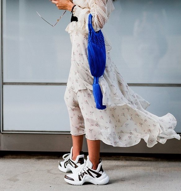 Πώς να φορέσω τα sneakers μου; Μας ρώτησες σου απαντάμε