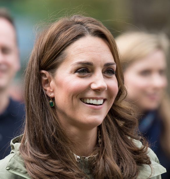 Kate Middleton | &#x3A0;&#x3B1;&#x3C1;&#x3B1;&#x3B4;&#x3AF;&#x3B4;&#x3B5;&#x3B9; &#x3BC;&#x3B1;&#x3B8;&#x3AE;&#x3BC;&#x3B1;&#x3C4;&#x3B1; casual &#x3C3;&#x3C4;&#x3C5;&#x3BB; &#x3C3;&#x3C4;&#x3B7;&#x3BD; &#x3C4;&#x3B5;&#x3BB;&#x3B5;&#x3C5;&#x3C4;&#x3B1;&#x3AF;&#x3B1; &#x3C4;&#x3B7;&#x3C2; &#x3B5;&#x3BC;&#x3C6;&#x3AC;&#x3BD;&#x3B9;&#x3C3;&#x3B7;
