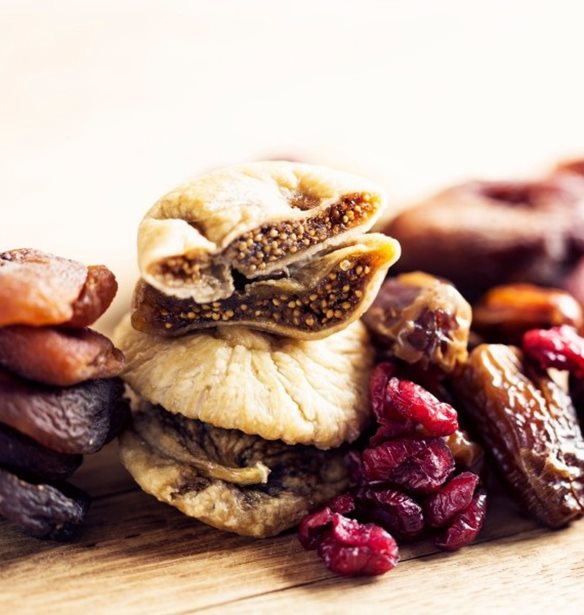 Φρέσκα ή αποξηραμένα φρούτα; Ποια είναι πιο θρεπτικά;