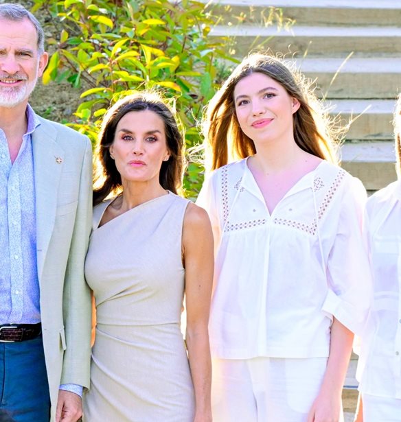 &#x392;&#x3B1;&#x3C3;&#x3AF;&#x3BB;&#x3B9;&#x3C3;&#x3C3;&#x3B1; Letizia &amp; &#x392;&#x3B1;&#x3C3;&#x3B9;&#x3BB;&#x3B9;&#x3AC;&#x3C2; Felipe | &#x393;&#x3B9;&#x3BF;&#x3C4;, &#x3B5;&#x3BB;&#x3BB;&#x3B7;&#x3BD;&#x3B9;&#x3BA;&#x3AD;&#x3C2; &#x3C0;&#x3B1;&#x3C1;&#x3B1;&#x3BB;&#x3AF;&#x3B5;&#x3C2; &#x3BA;&#x3B1;&#x3B9; &#x3B1;&#x3BE;&#x3B9;&#x3BF;&#x3B8;&#x3AD;&#x3B1;&#x3C4;&#x3B1; &#x3C3;&#x3C4;&#x3B7;&#x3BD; &#x399;&#x3C3;&#x3C0;&#x3B1;&#x3BD;&#x3AF;&#x3B1; &#x3B1;&#x3BD;&#x3AD;&#x3B2;&#x3B1;&#x3C3;&#x3B1;&#x3BD; &#x3C4;&#x3BF; &#x3BA;&#x3CC;&#x3C3;&#x3C4;&#x3BF;&#x3C2; &#x3C4;&#x3C9;&#x3BD; &#x3B4;&#x3B9;&#x3B1;&#x3BA;&#x3BF;&#x3C0;&#x3CE;&#x3BD; &#x3C4;&#x3BF;&#x3C5;&#x3C2;