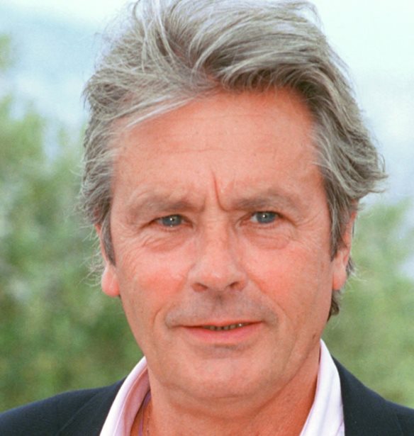 Alain Delon | &#x389;&#x3B8;&#x3B5;&#x3BB;&#x3B5; &#x3BD;&#x3B1; &#x3BA;&#x3AC;&#x3BD;&#x3BF;&#x3C5;&#x3BD; &#x3B5;&#x3C5;&#x3B8;&#x3B1;&#x3BD;&#x3B1;&#x3C3;&#x3AF;&#x3B1; &#x3C3;&#x3C4;&#x3BF;&#x3BD; &#x3C3;&#x3BA;&#x3CD;&#x3BB;&#x3BF; &#x3C4;&#x3BF;&#x3C5; &#x3B3;&#x3B9;&#x3B1; &#x3BD;&#x3B1; &#x3C4;&#x3BF;&#x3C5;&#x3C2; &#x3B8;&#x3AC;&#x3C8;&#x3BF;&#x3C5;&#x3BD; &#x3BC;&#x3B1;&#x3B6;&#x3AF;