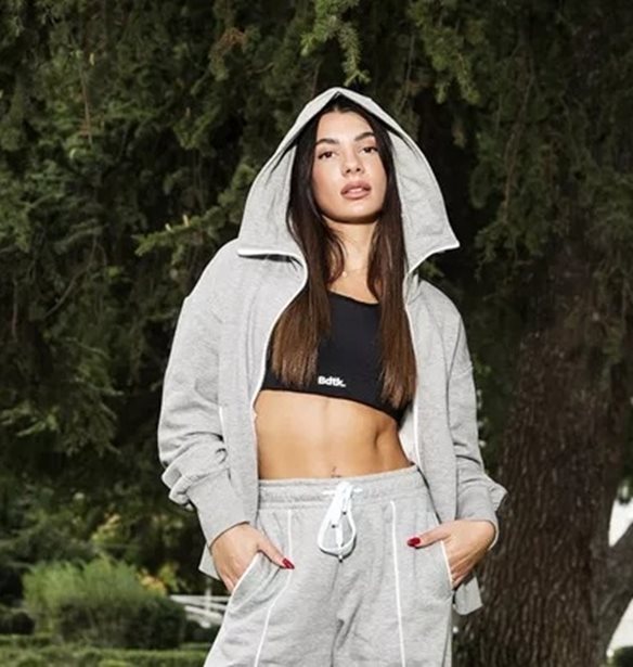 &#x3A4;&#x3BF; &#x3B1;&#x3C0;&#x3CC;&#x3BB;&#x3C5;&#x3C4;&#x3BF; athleisure look &#x3B1;&#x3C0;&#x3CC; &#x3C4;&#x3B7; BodyTalk | Styling tips &#x3B3;&#x3B9;&#x3B1; &#x3C4;&#x3B7; &#x3C3;&#x3B5;&#x3B6;&#x3CC;&#x3BD; &#x3B1;&#x3C0;&#x3CC; &#x3C4;&#x3B7; &#x39C;&#x3B1;&#x3C1;&#x3B9;&#x3B1;&#x3BB;&#x3AD;&#x3BD;&#x3B1; &#x3A1;&#x3BF;&#x3C5;&#x3BC;&#x3B5;&#x3BB;&#x3B9;&#x3CE;&#x3C4;&#x3B7;