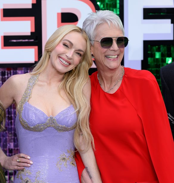 Πώς η 66χρονη Jamie Lee Curis "έσβησε" την Lindsay Lohan σε νέα τους κοινή εμφάνιση