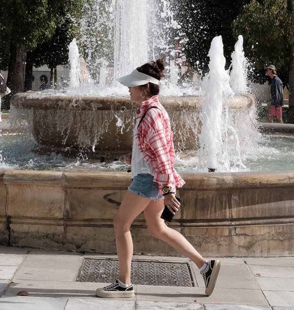 Καύσωνας | Πότε είναι η ακριβής ώρα που πρέπει να κλείσεις τα παντζούρια για πιο δροσερό σπίτι;