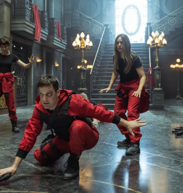 La Casa de Papel | &#x39F;&#x3B9; &#x3C0;&#x3C1;&#x3CE;&#x3C4;&#x3B5;&#x3C2; &#x3B5;&#x3B9;&#x3BA;&#x3CC;&#x3BD;&#x3B5;&#x3C2; &#x3B1;&#x3C0;&#x3CC; &#x3C4;&#x3BF;&#x3BD; 5&#x3BF; &#x3BA;&#x3CD;&#x3BA;&#x3BB;&#x3BF;