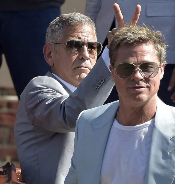 George Clooney | &#x393;&#x3B9;&#x3B1; &#x3C0;&#x3BF;&#x3B9;&#x3BF;&#x3BD; &#x3BB;&#x3CC;&#x3B3;&#x3BF; &#x3BA;&#x3C1;&#x3B1;&#x3C4;&#x3BF;&#x3CD;&#x3C3;&#x3B5; &#x3BA;&#x3B1;&#x3BA;&#x3AF;&#x3B1; &#x3C3;&#x3C4;&#x3BF;&#x3BD; &#x392;rad Pitt &#x3B3;&#x3B9;&#x3B1; &#x3C7;&#x3C1;&#x3CC;&#x3BD;&#x3B9;&#x3B1;;