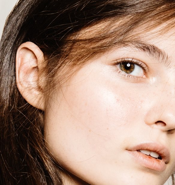 5 κινήσεις για να αποφύγεις στο festive μακιγιάζ ώστε να μην τονίσεις τις ρυτίδες σου