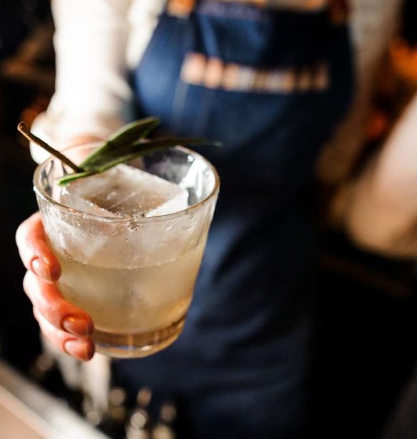 3 cocktails &#x3BC;&#x3B5; &#x3C4;&#x3B5;&#x3BA;&#x3AF;&#x3BB;&#x3B1; &#x3C0;&#x3BF;&#x3C5; &#x3B1;&#x3BD;&#x3B1;&#x3B2;&#x3B1;&#x3B8;&#x3BC;&#x3AF;&#x3B6;&#x3BF;&#x3C5;&#x3BD; &#x3C4;&#x3B7;&#x3BD; &#x3BA;&#x3BB;&#x3B1;&#x3C3;&#x3B9;&#x3BA;&#x3AE; Margarita