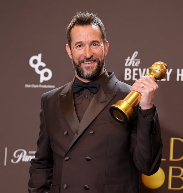 Noah Wyle |  Ο μεγάλος νικητής των Golden Globes &amp; η πιο γλυκιά στιγμή του που δεν ήταν πάνω στη σκηνή