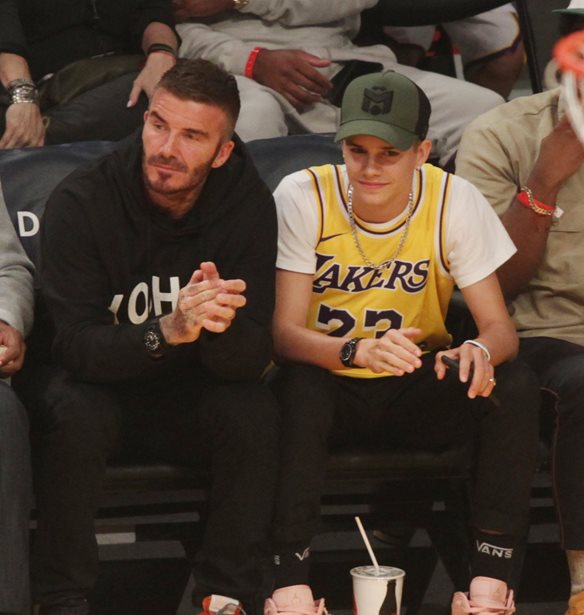 Romeo Beckham | &#x39F; &#x3B3;&#x3B9;&#x3BF;&#x3C2; &#x3C4;&#x3BF;&#x3C5; David &#x3BA;&#x3B1;&#x3B9; &#x3C4;&#x3B7;&#x3C2; Victoria &#x3B5;&#x3AF;&#x3BD;&#x3B1;&#x3B9; &#x3C4;&#x3BF; &#x3C0;&#x3C1;&#x3CC;&#x3C3;&#x3C9;&#x3C0;&#x3BF; &#x3C4;&#x3B7;&#x3C2; &#x3BD;&#x3AD;&#x3B1;&#x3C2; &#x3BA;&#x3B1;&#x3BC;&#x3C0;&#x3AC;&#x3BD;&#x3B9;&#x3B1;&#x3C2; &#x3C4;&#x3BF;&#x3C5; &#x3BF;&#x3AF;&#x3BA;&#x3BF;&#x3C5; Saint Laurent