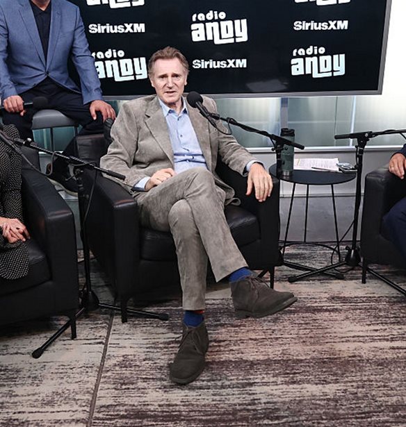 &quot;&#x39F; &#x3AD;&#x3C1;&#x3C9;&#x3C4;&#x3B1;&#x3C2; &#x3C4;&#x3B7;&#x3C2; Pamela Anderson &#x3BA;&#x3B1;&#x3B9; &#x3C4;&#x3BF;&#x3C5; Liam Neeson &#x3B4;&#x3B5;&#x3BD; &#x3B5;&#x3AF;&#x3BD;&#x3B1;&#x3B9; &#x3C8;&#x3B5;&#x3CD;&#x3C4;&#x3B9;&#x3BA;&#x3BF;&#x3C2;&quot;: &#x386;&#x3BD;&#x3B8;&#x3C1;&#x3C9;&#x3C0;&#x3BF;&#x3C2; &#x3B1;&#x3C0;&#x3CC; &#x3C4;&#x3BF; &#x3C0;&#x3B5;&#x3C1;&#x3B9;&#x3B2;&#x3AC;&#x3BB;&#x3BB;&#x3BF;&#x3BD; &#x3C4;&#x3BF;&#x3C5;&#x3C2; &#x3B4;&#x3B9;&#x3B1;&#x3C8;&#x3B5;&#x3CD;&#x3B4;&#x3B5;&#x3B9; &#x3B4;&#x3B7;&#x3BC;&#x3BF;&#x3C3;&#x3AF;&#x3B5;&#x3C5;&#x3BC;&#x3B1;