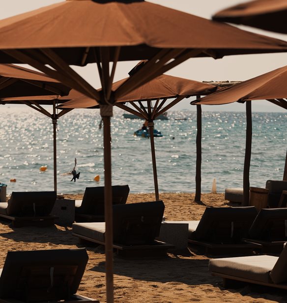 The C - Beach Restaurant | &#x3A5;&#x3C0;&#x3BF;&#x3B4;&#x3AD;&#x3C7;&#x3B5;&#x3C4;&#x3B1;&#x3B9; &#x3C4;&#x3BF; &#x3BA;&#x3B1;&#x3BB;&#x3BF;&#x3BA;&#x3B1;&#x3AF;&#x3C1;&#x3B9; &#x3BC;&#x3B5; &#x3C4;&#x3BF; &#x3C0;&#x3B9;&#x3BF; fun party &#x3C4;&#x3B7;&#x3C2; &#x3C3;&#x3B5;&#x3B6;&#x3CC;&#x3BD;