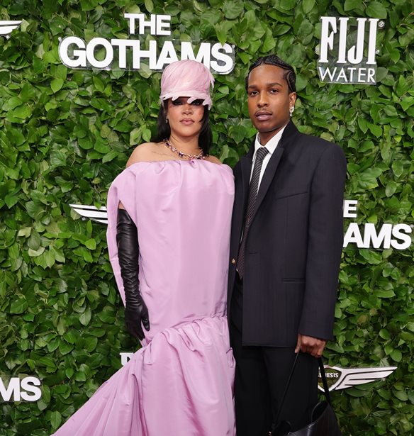 A$AP Rocky &amp; Rihanna | &#x3A0;&#x3CE;&#x3C2; &#x3B8;&#x3B1; &#x3C0;&#x3B5;&#x3C1;&#x3AC;&#x3C3;&#x3BF;&#x3C5;&#x3BD; &#x3C4;&#x3B9;&#x3C2; &#x3C0;&#x3C1;&#x3CE;&#x3C4;&#x3B5;&#x3C2; &#x3B4;&#x3B9;&#x3B1;&#x3BA;&#x3BF;&#x3C0;&#x3AD;&#x3C2; &#x3BC;&#x3B5; &#x3C4;&#x3B1; 3 &#x3C0;&#x3B1;&#x3B9;&#x3B4;&#x3B9;&#x3AC; &#x3C4;&#x3BF;&#x3C5;&#x3C2;