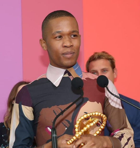 Thebe Magugu | &#x39F; &#x3BD;&#x3AD;&#x3BF;&#x3C2; hot &#x3C3;&#x3C7;&#x3B5;&#x3B4;&#x3B9;&#x3B1;&#x3C3;&#x3C4;&#x3AE;&#x3C2; &#x3C0;&#x3BF;&#x3C5; &#x3C0;&#x3C1;&#x3AD;&#x3C0;&#x3B5;&#x3B9; &#x3BD;&#x3B1; &#x3BE;&#x3AD;&#x3C1;&#x3B5;&#x3B9;&#x3C2;