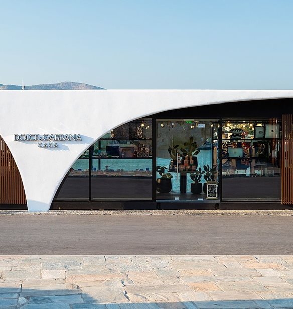 Dolce &amp; Gabbana Casa: &#x397; Astir Marina &#x3B3;&#x3AF;&#x3BD;&#x3B5;&#x3C4;&#x3B1;&#x3B9; &#x3C0;&#x3C1;&#x3BF;&#x3BF;&#x3C1;&#x3B9;&#x3C3;&#x3BC;&#x3CC;&#x3C2; &#x3C5;&#x3C8;&#x3B7;&#x3BB;&#x3AE;&#x3C2; &#x3B1;&#x3B9;&#x3C3;&#x3B8;&#x3B7;&#x3C4;&#x3B9;&#x3BA;&#x3AE;&#x3C2;